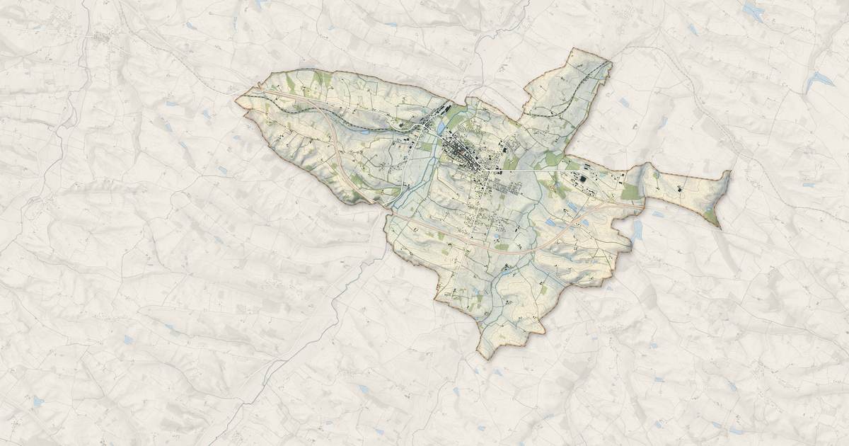 Portrait cartographique de Gimont : relief, eau, forêts, bâti et voies, calculés à partir des données de l'IGN