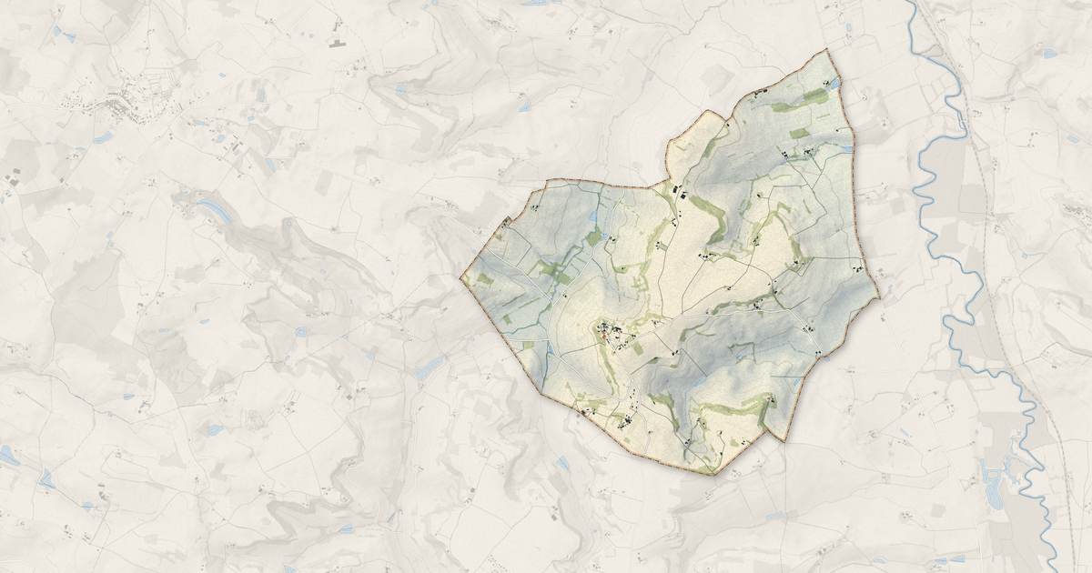 Portrait cartographique de Lagarde : relief, eau, forêts, bâti et voies, calculés à partir des données de l'IGN
