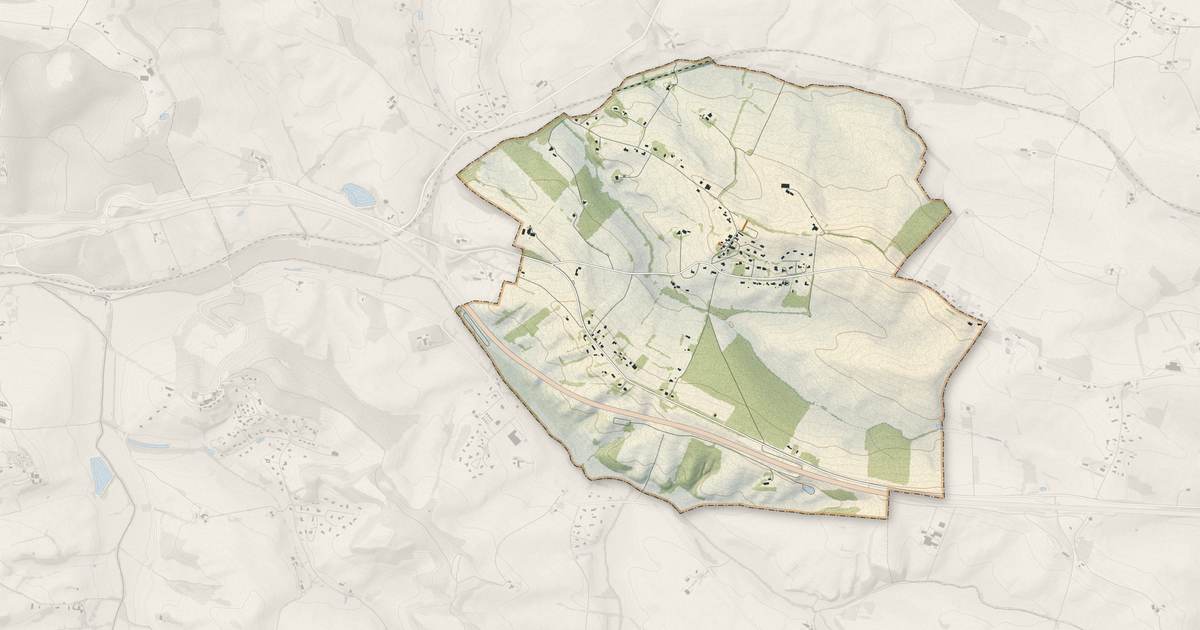 Portrait cartographique de Lahitte : relief, eau, forêts, bâti et voies, calculés à partir des données de l'IGN