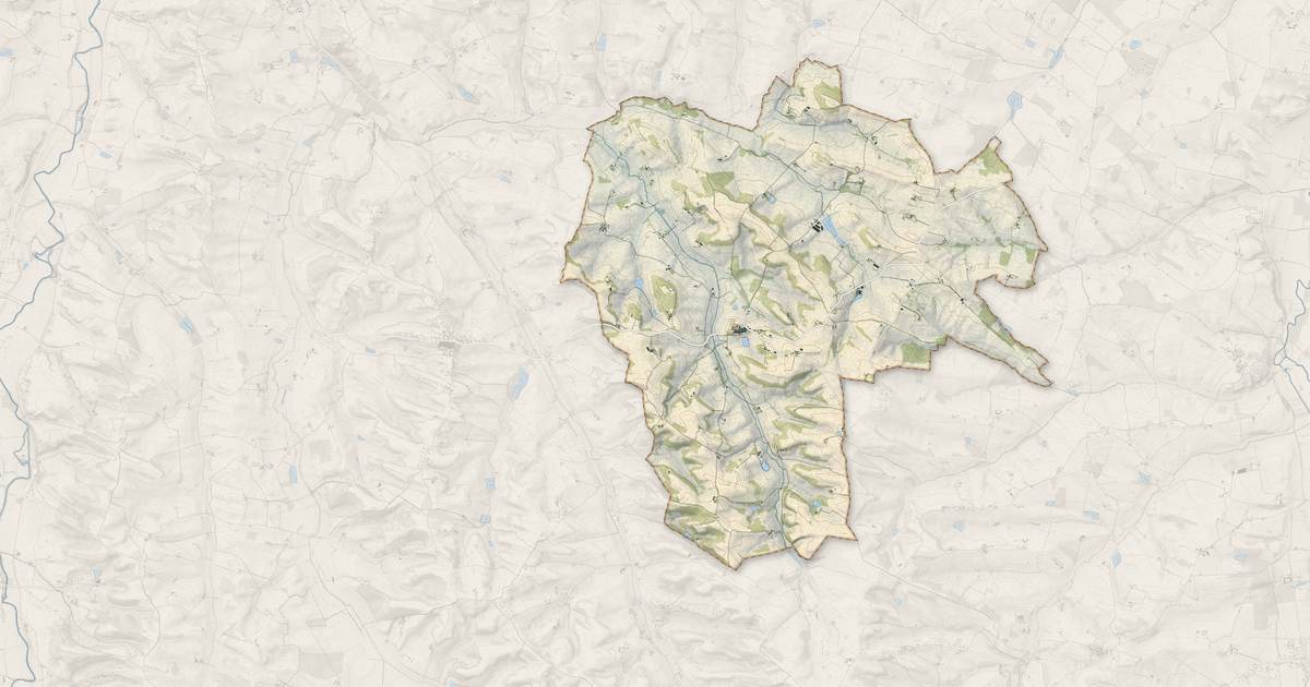 Portrait cartographique de Lavardens : relief, eau, forêts, bâti et voies, calculés à partir des données de l'IGN