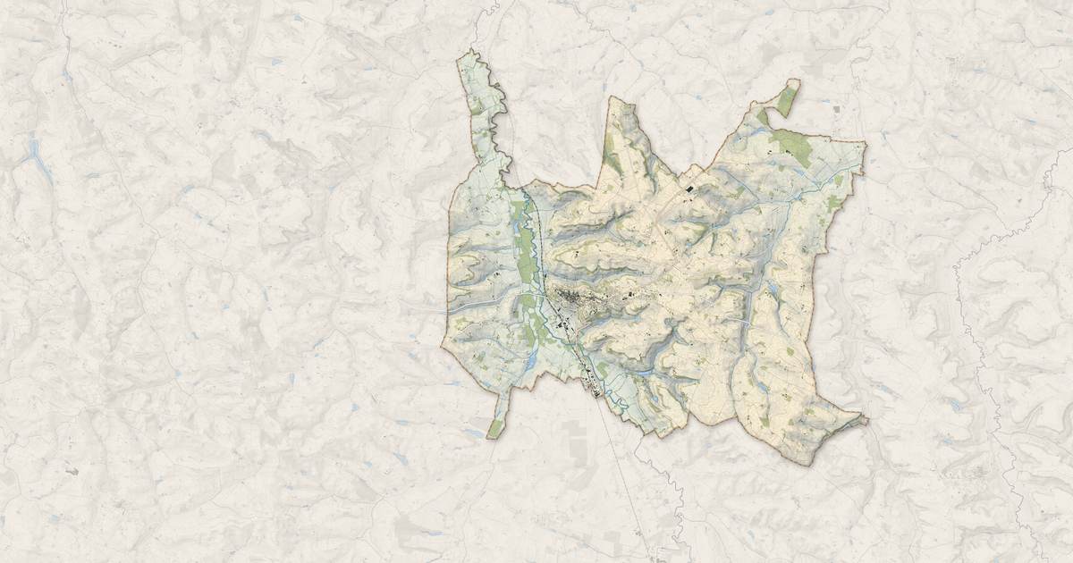 Portrait cartographique de Lectoure : relief, eau, forêts, bâti et voies, calculés à partir des données de l'IGN