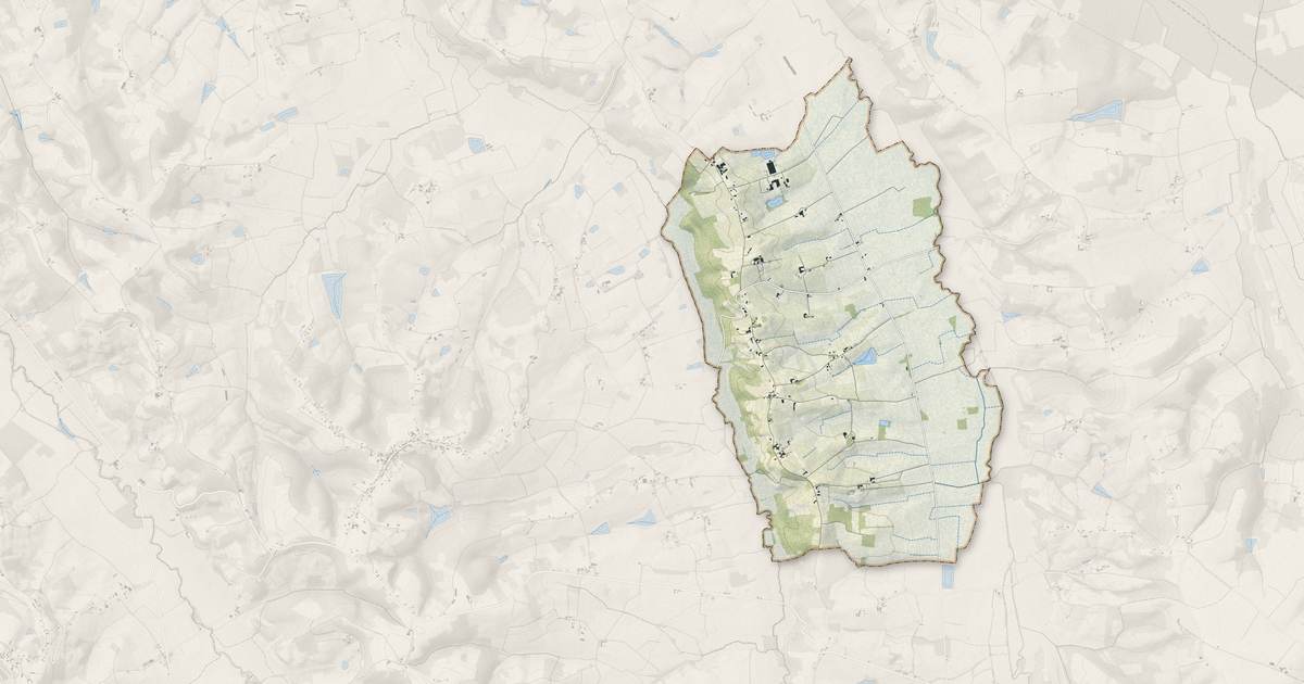 Portrait cartographique de Maumusson-Laguian : relief, eau, forêts, bâti et voies, calculés à partir des données de l'IGN