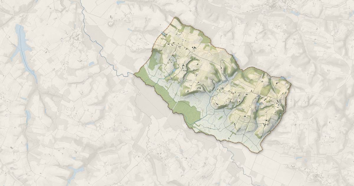 Portrait cartographique de Maupas : relief, eau, forêts, bâti et voies, calculés à partir des données de l'IGN