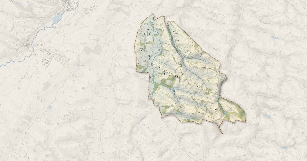 Portrait cartographique de Monblanc : relief, eau, forêts, bâti et voies, calculés à partir des données de l'IGN