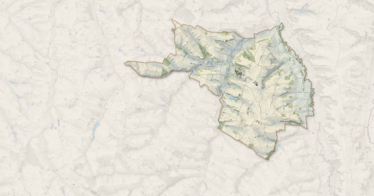 Portrait cartographique de Monfort : relief, eau, forêts, bâti et voies, calculés à partir des données de l'IGN