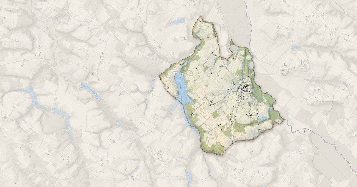 Portrait cartographique de Monguilhem : relief, eau, forêts, bâti et voies, calculés à partir des données de l'IGN