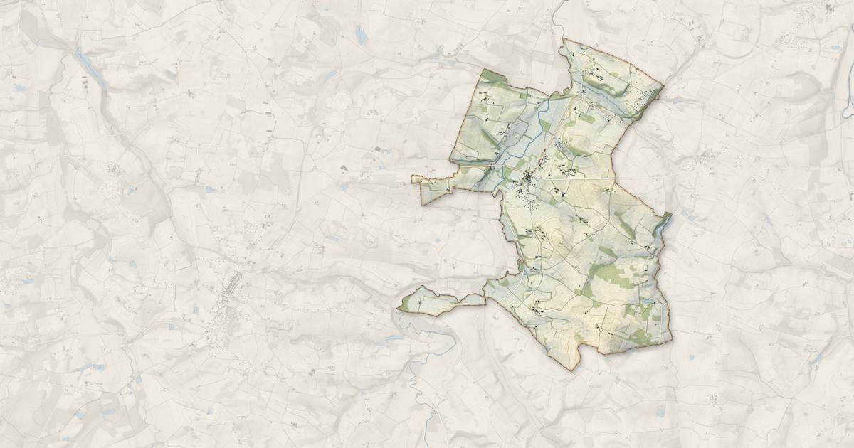 Portrait cartographique de Mouchan : relief, eau, forêts, bâti et voies, calculés à partir des données de l'IGN