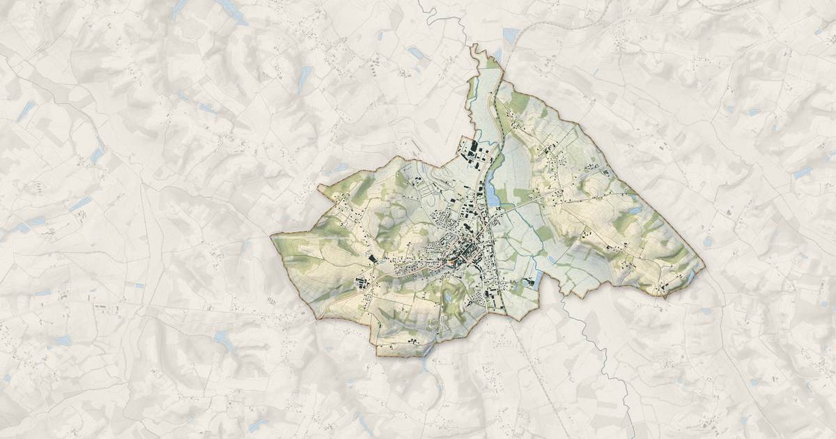 Portrait cartographique de Nogaro : relief, eau, forêts, bâti et voies, calculés à partir des données de l'IGN