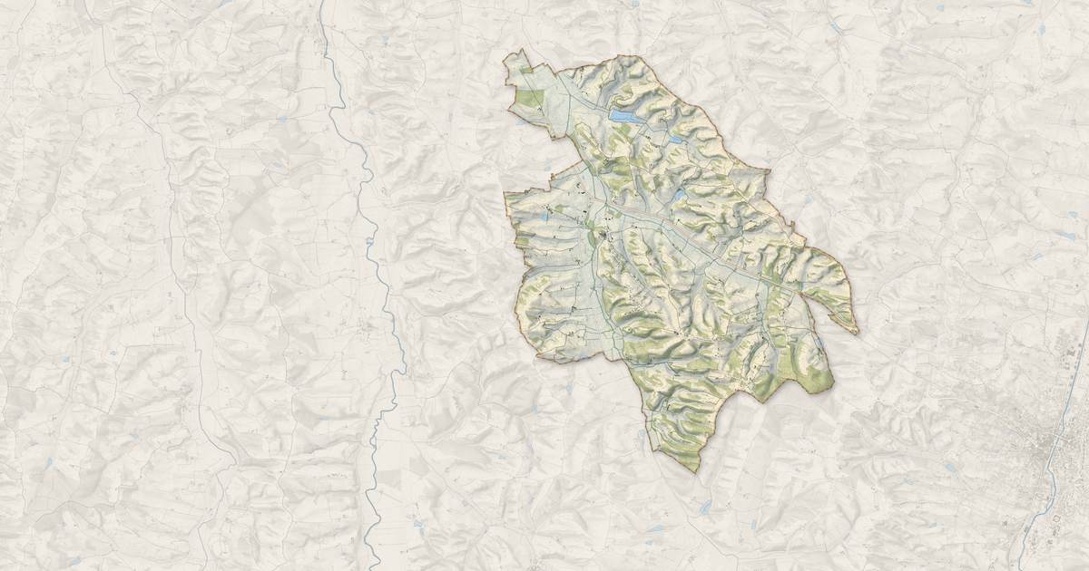 Portrait cartographique de Ordan-Larroque : relief, eau, forêts, bâti et voies, calculés à partir des données de l'IGN