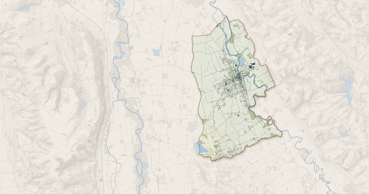 Portrait cartographique de Plaisance : relief, eau, forêts, bâti et voies, calculés à partir des données de l'IGN
