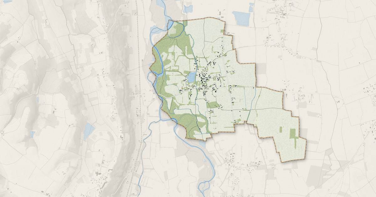 Portrait cartographique de Préchac-sur-Adour : relief, eau, forêts, bâti et voies, calculés à partir des données de l'IGN