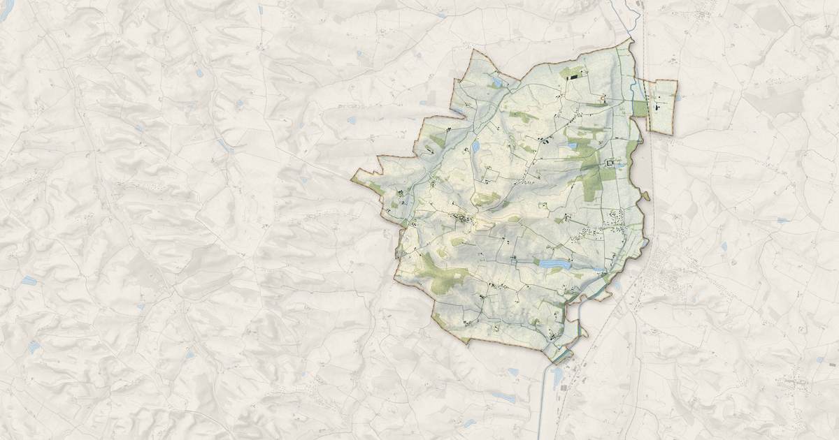 Portrait cartographique de Roquelaure : relief, eau, forêts, bâti et voies, calculés à partir des données de l'IGN