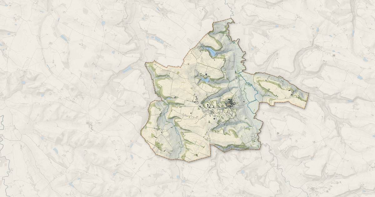 Portrait cartographique de Saint-Clar : relief, eau, forêts, bâti et voies, calculés à partir des données de l'IGN