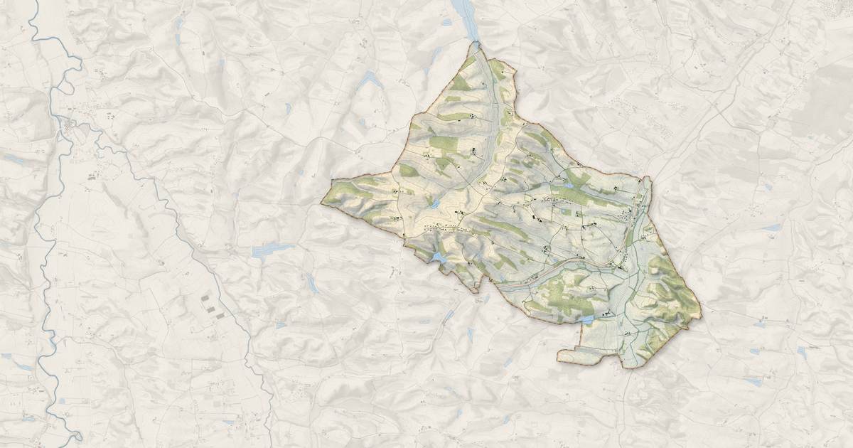 Portrait cartographique de Saint-Jean-le-Comtal : relief, eau, forêts, bâti et voies, calculés à partir des données de l'IGN