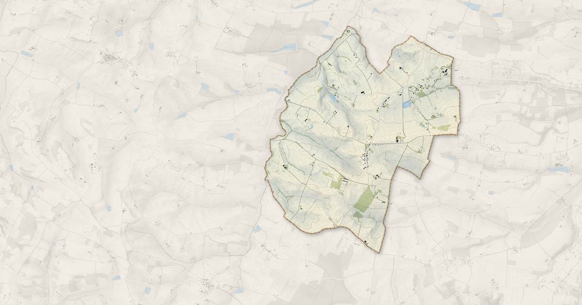Portrait cartographique de Sainte-Radegonde : relief, eau, forêts, bâti et voies, calculés à partir des données de l'IGN