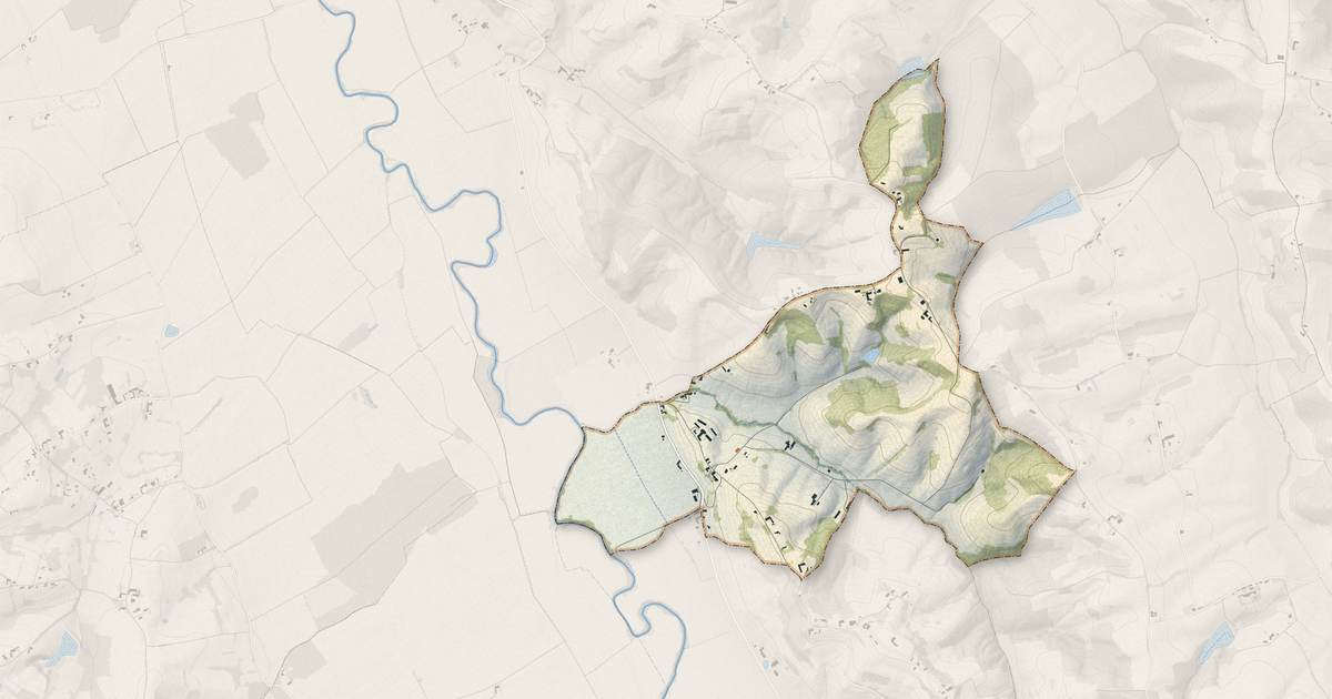 Portrait cartographique de Sembouès : relief, eau, forêts, bâti et voies, calculés à partir des données de l'IGN