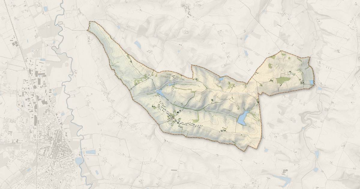 Portrait cartographique de Urdens : relief, eau, forêts, bâti et voies, calculés à partir des données de l'IGN