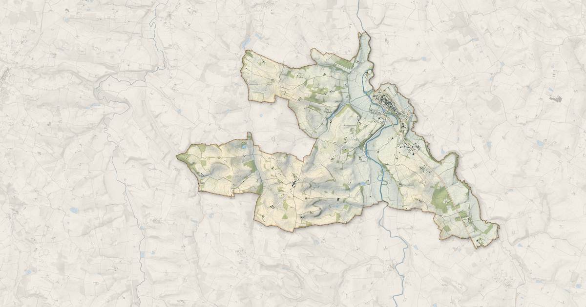 Portrait cartographique de Valence-sur-Baïse : relief, eau, forêts, bâti et voies, calculés à partir des données de l'IGN