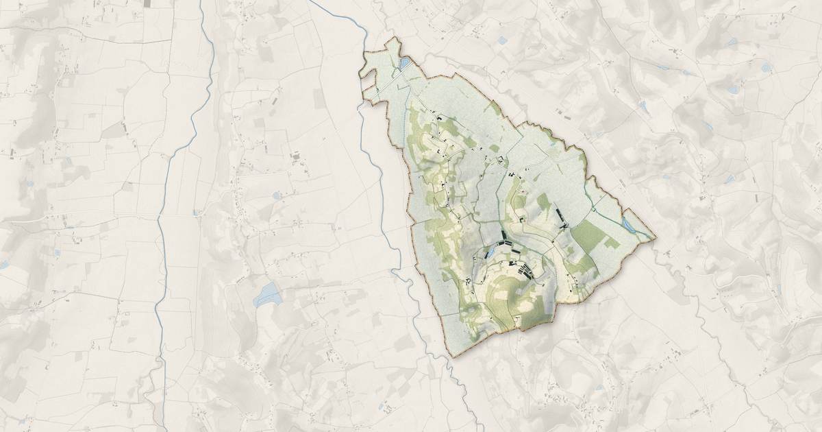 Portrait cartographique de Verlus : relief, eau, forêts, bâti et voies, calculés à partir des données de l'IGN