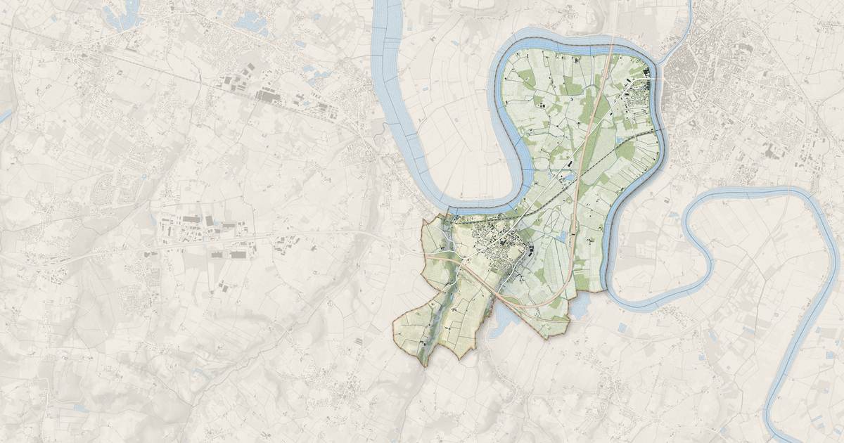 Portrait cartographique de Arveyres : relief, eau, forêts, bâti et voies, calculés à partir des données de l'IGN