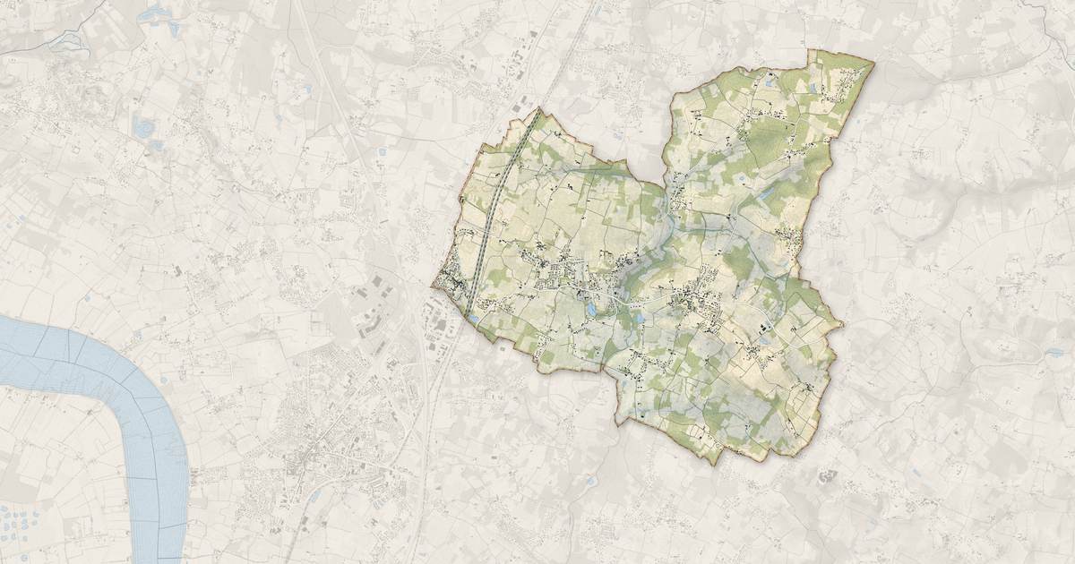 Portrait cartographique de Val de Virvée : relief, eau, forêts, bâti et voies, calculés à partir des données de l'IGN