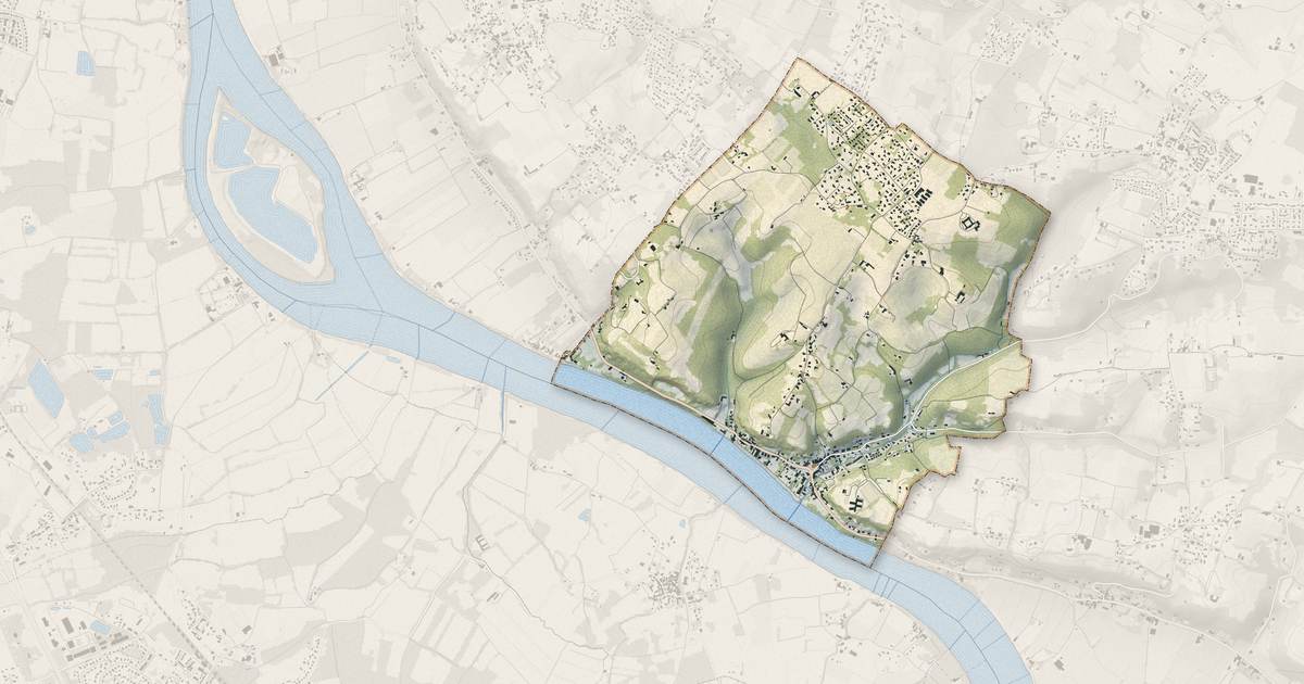Portrait cartographique de Cambes : relief, eau, forêts, bâti et voies, calculés à partir des données de l'IGN