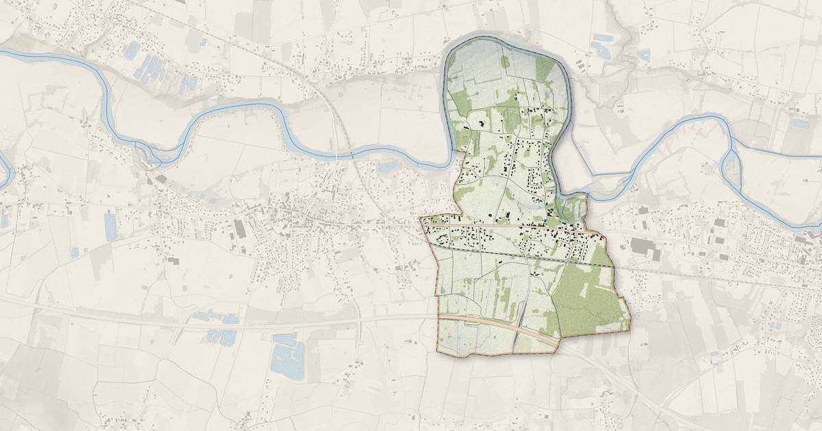 Portrait cartographique de Camps-sur-l'Isle : relief, eau, forêts, bâti et voies, calculés à partir des données de l'IGN