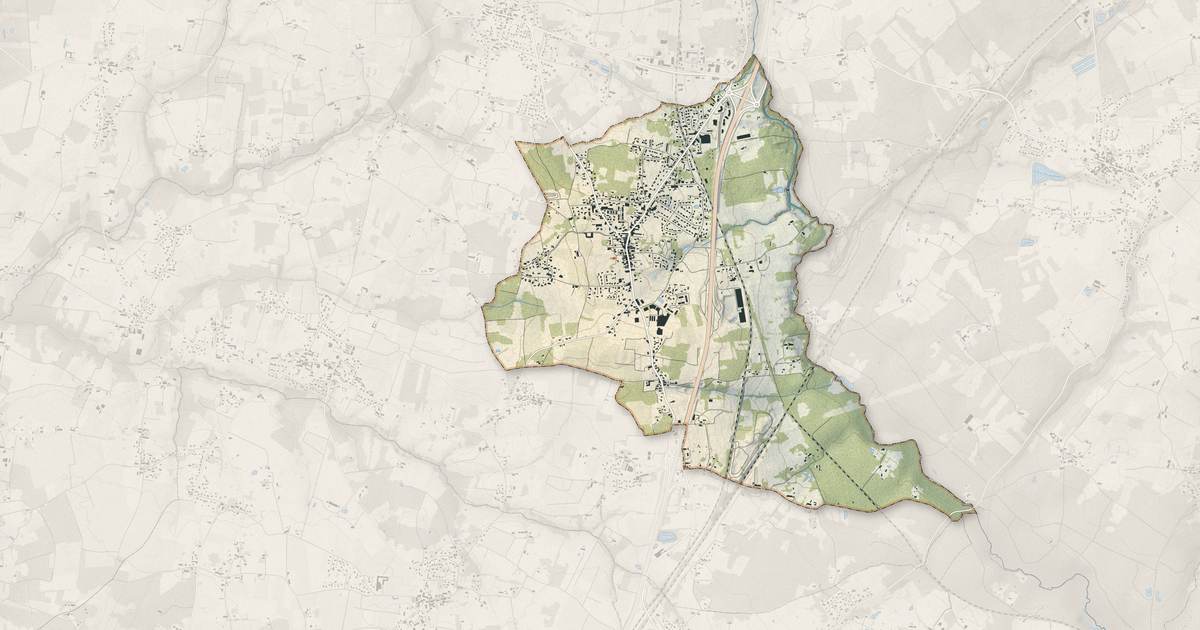 Portrait cartographique de Cavignac : relief, eau, forêts, bâti et voies, calculés à partir des données de l'IGN