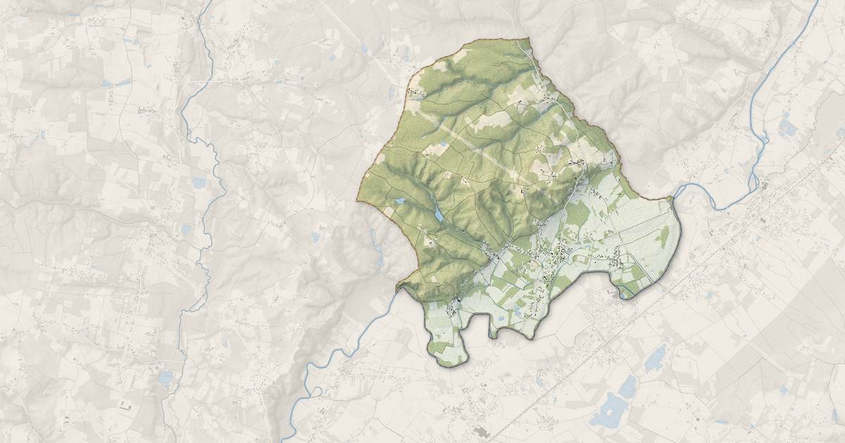 Portrait cartographique de Chamadelle : relief, eau, forêts, bâti et voies, calculés à partir des données de l'IGN