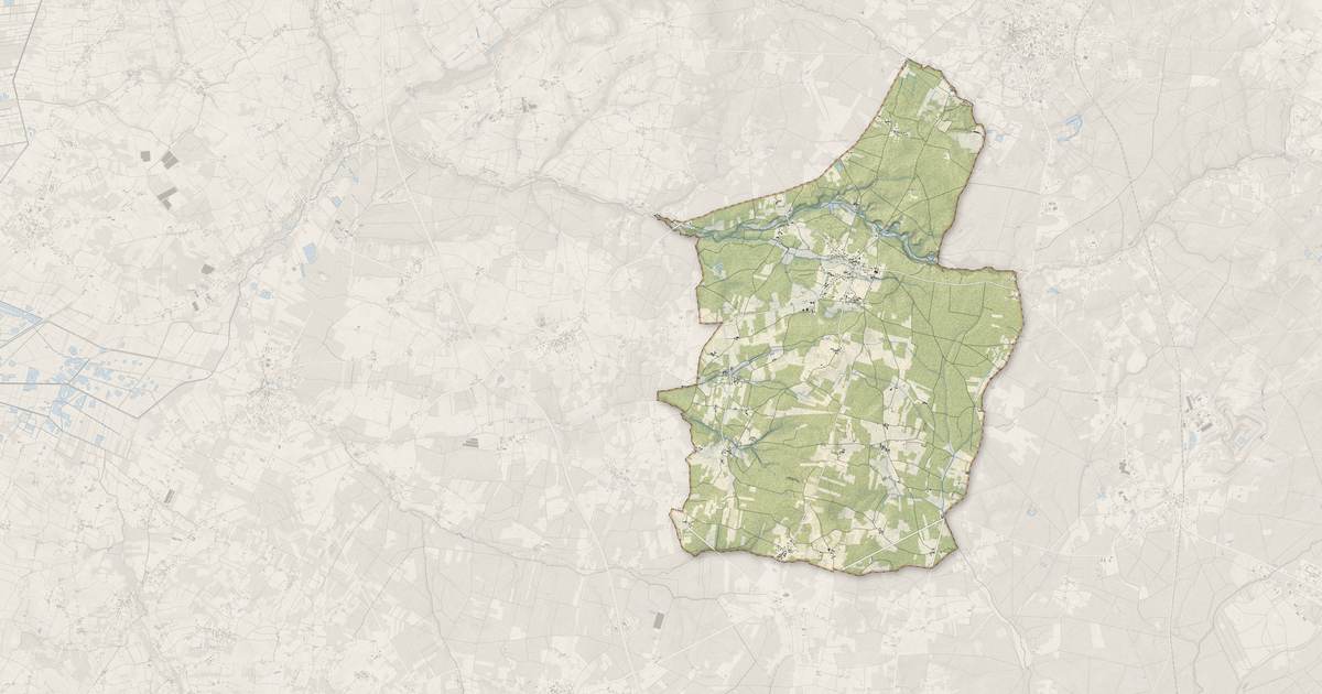 Portrait cartographique de Donnezac : relief, eau, forêts, bâti et voies, calculés à partir des données de l'IGN