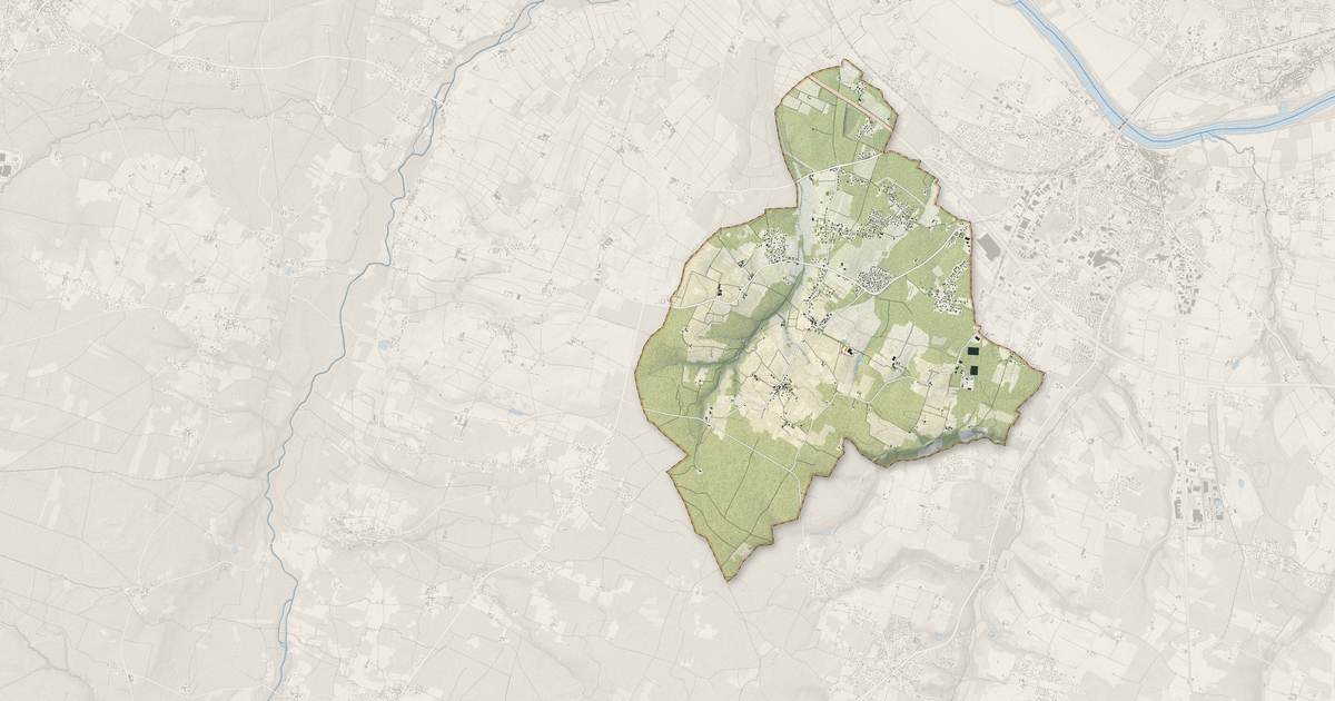 Portrait cartographique de Fargues : relief, eau, forêts, bâti et voies, calculés à partir des données de l'IGN