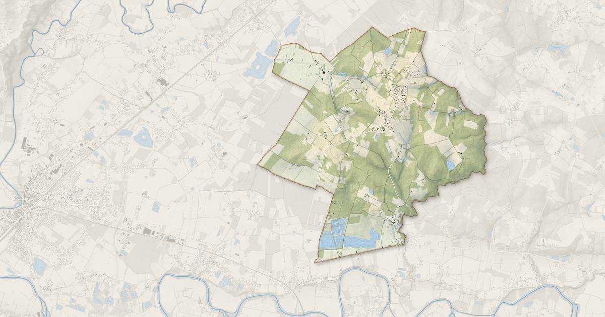Portrait cartographique de Le Fieu : relief, eau, forêts, bâti et voies, calculés à partir des données de l'IGN