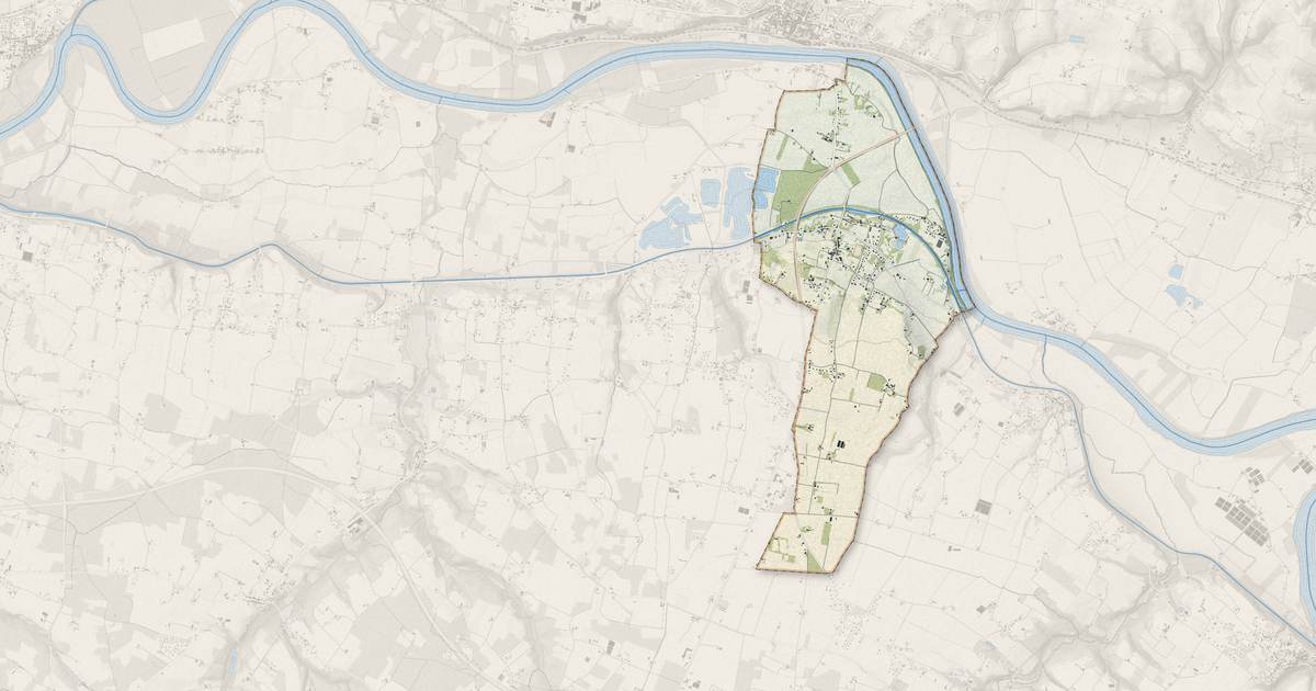 Portrait cartographique de Fontet : relief, eau, forêts, bâti et voies, calculés à partir des données de l'IGN