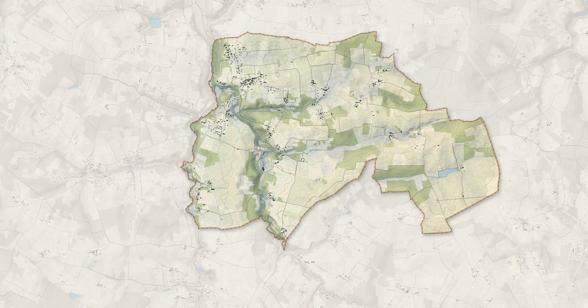 Portrait cartographique de Frontenac : relief, eau, forêts, bâti et voies, calculés à partir des données de l'IGN
