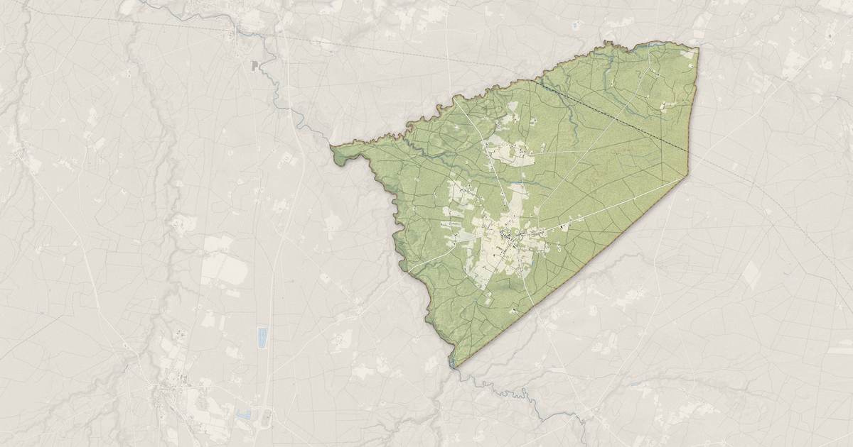 Portrait cartographique de Lerm-et-Musset : relief, eau, forêts, bâti et voies, calculés à partir des données de l'IGN