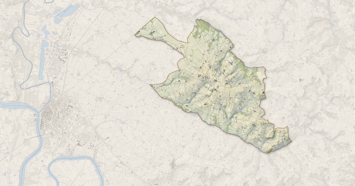 Portrait cartographique de Montagne : relief, eau, forêts, bâti et voies, calculés à partir des données de l'IGN