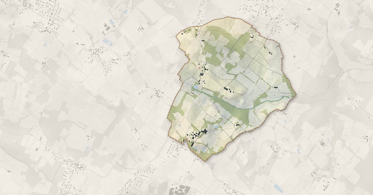 Portrait cartographique de Mouillac : relief, eau, forêts, bâti et voies, calculés à partir des données de l'IGN