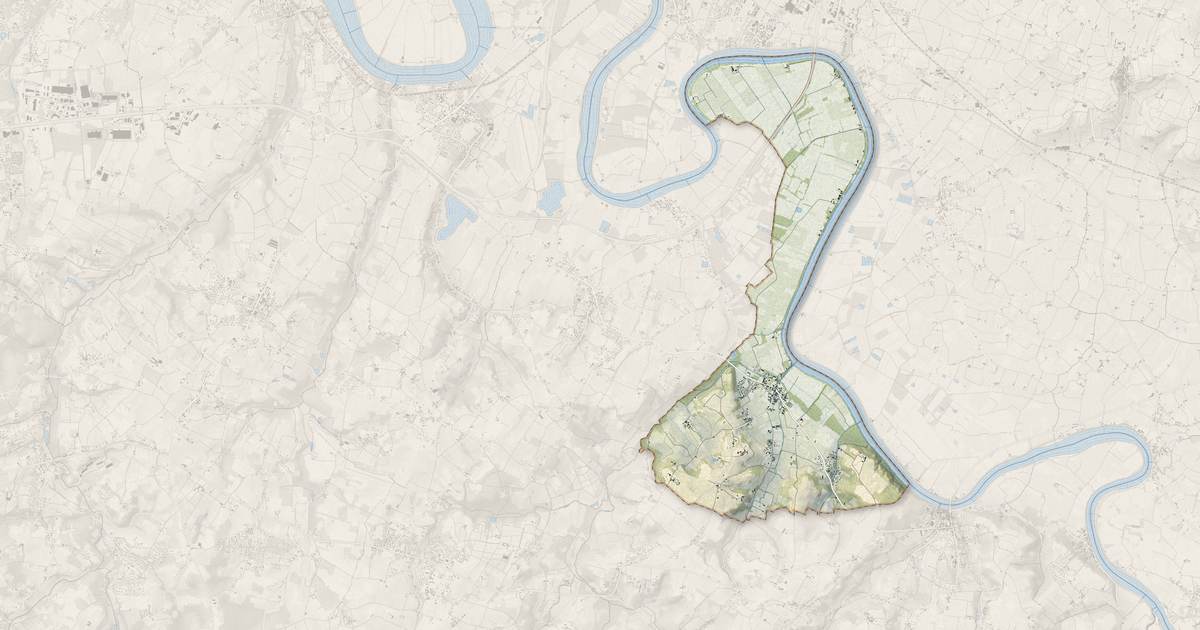 Portrait cartographique de Moulon : relief, eau, forêts, bâti et voies, calculés à partir des données de l'IGN