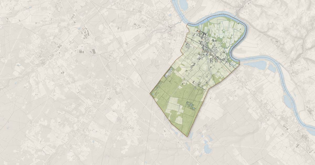 Portrait cartographique de Portets : relief, eau, forêts, bâti et voies, calculés à partir des données de l'IGN