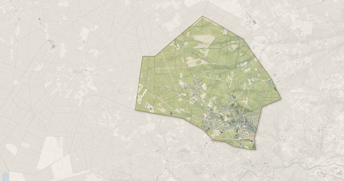Portrait cartographique de Saint-Aubin-de-Médoc : relief, eau, forêts, bâti et voies, calculés à partir des données de l'IGN