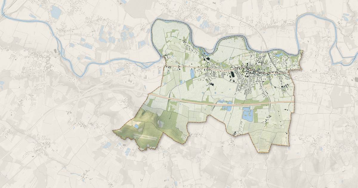 Portrait cartographique de Saint-Médard-de-Guizières : relief, eau, forêts, bâti et voies, calculés à partir des données de l'IGN