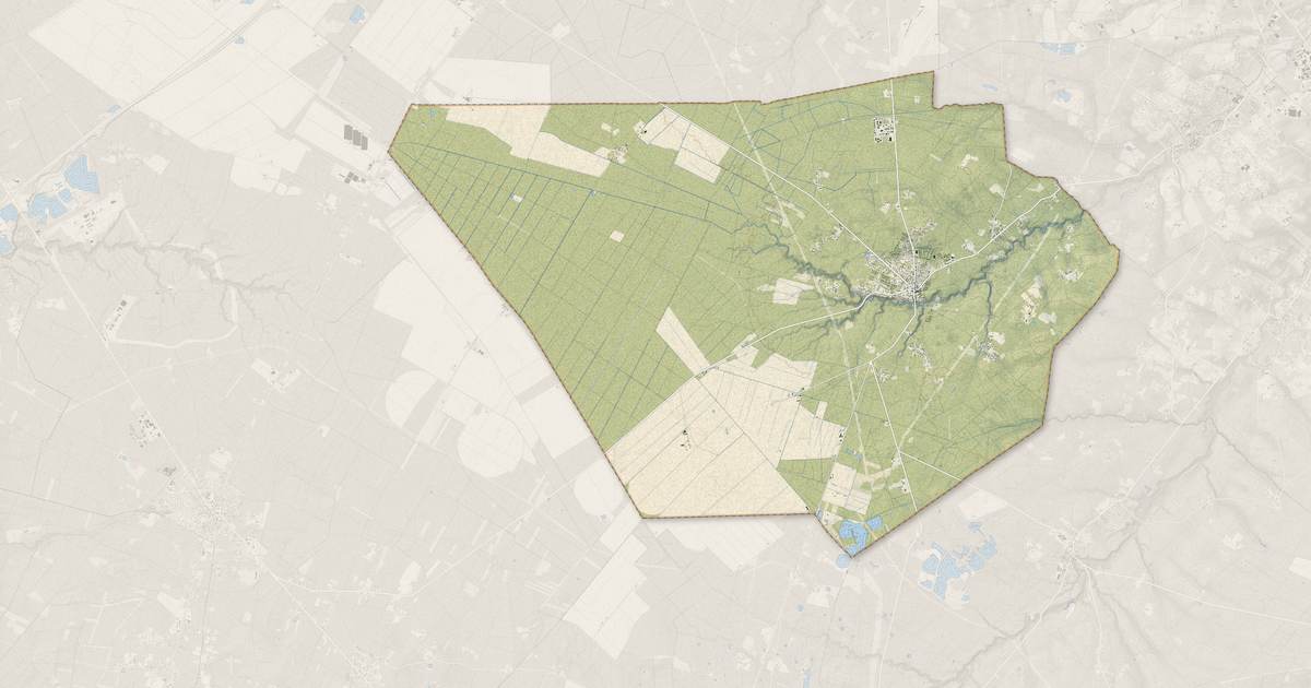 Portrait cartographique de Saucats : relief, eau, forêts, bâti et voies, calculés à partir des données de l'IGN