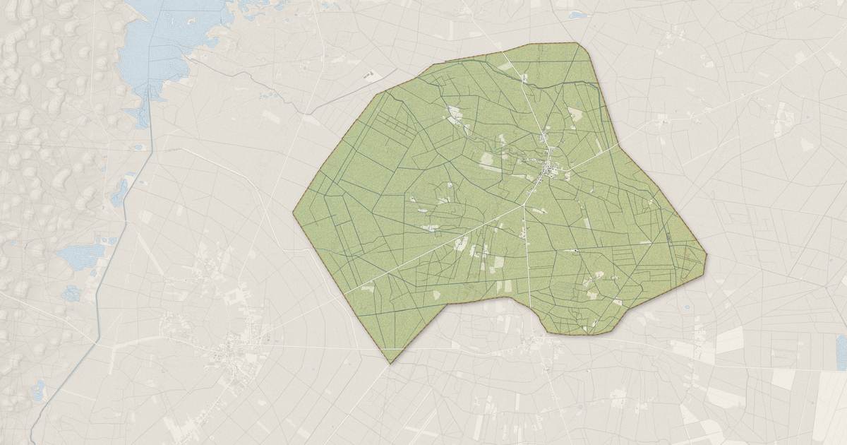 Portrait cartographique de Saumos : relief, eau, forêts, bâti et voies, calculés à partir des données de l'IGN