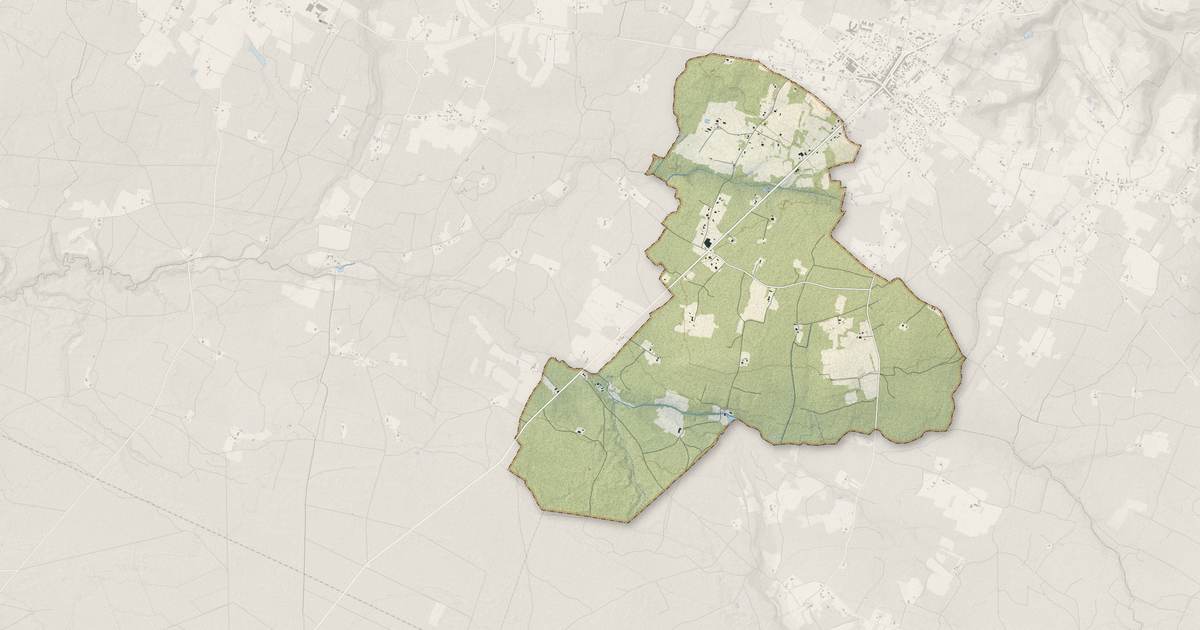 Portrait cartographique de Sillas : relief, eau, forêts, bâti et voies, calculés à partir des données de l'IGN