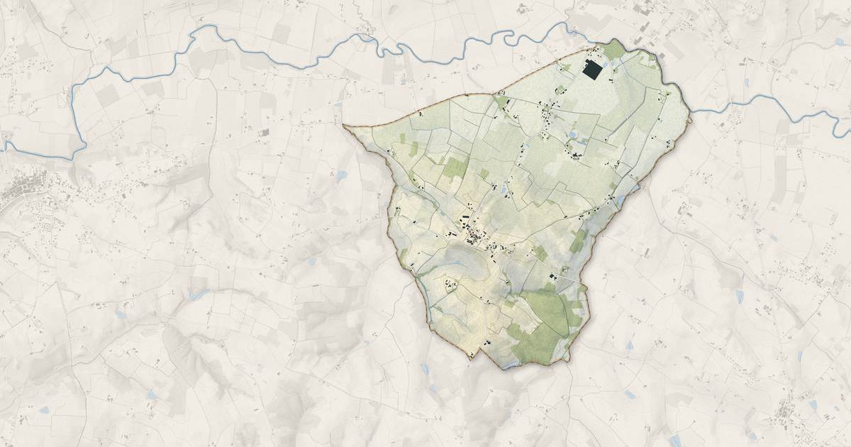 Portrait cartographique de Taillecavat : relief, eau, forêts, bâti et voies, calculés à partir des données de l'IGN
