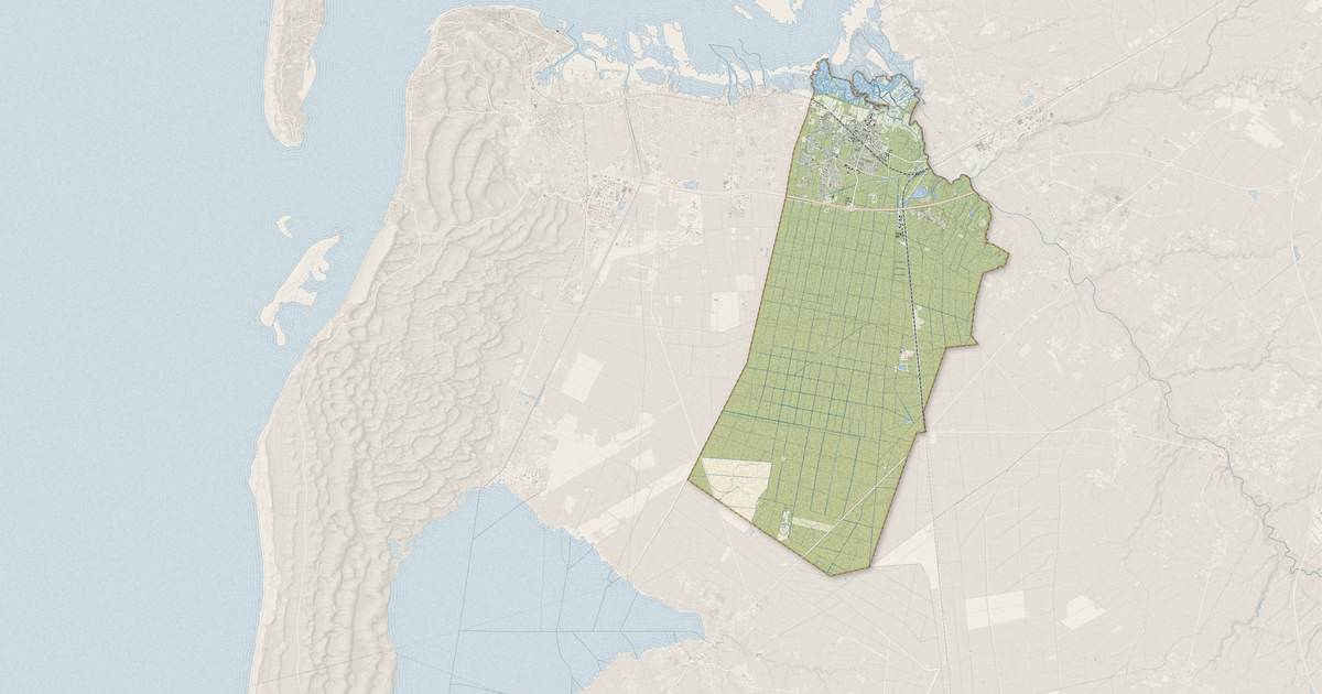 Portrait cartographique de Le Teich : relief, eau, forêts, bâti et voies, calculés à partir des données de l'IGN