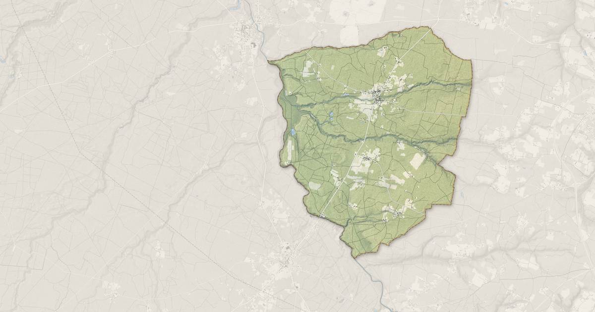 Portrait cartographique de Uzeste : relief, eau, forêts, bâti et voies, calculés à partir des données de l'IGN