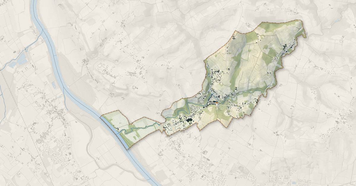 Portrait cartographique de Verdelais : relief, eau, forêts, bâti et voies, calculés à partir des données de l'IGN