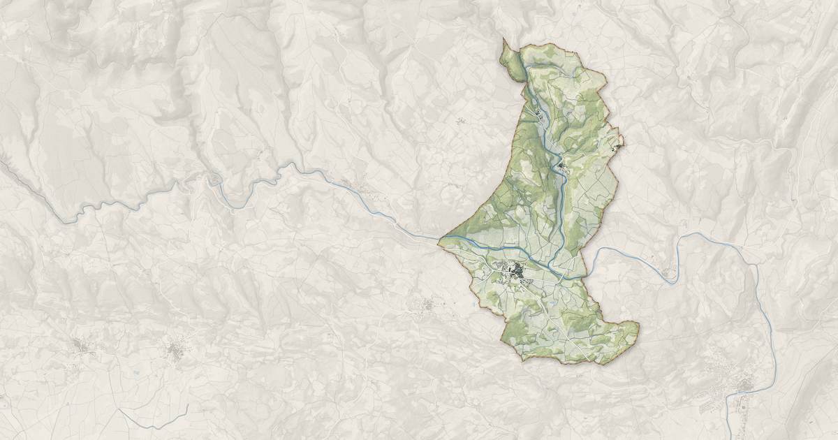 Portrait cartographique de Aigues-Vives : relief, eau, forêts, bâti et voies, calculés à partir des données de l'IGN