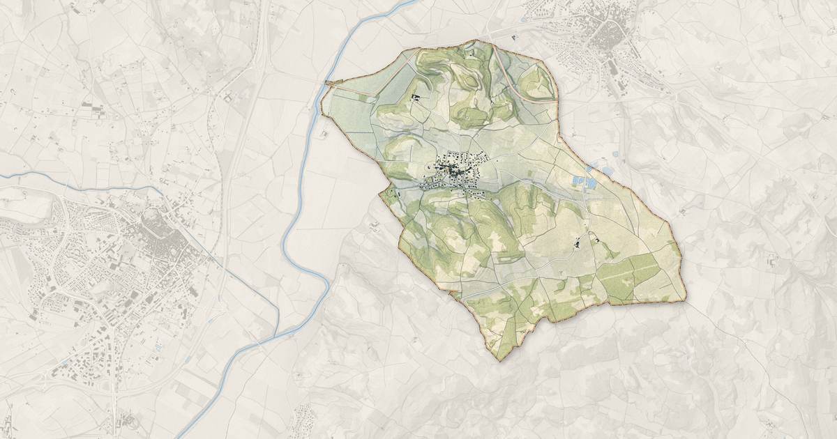 Portrait cartographique de Aumes : relief, eau, forêts, bâti et voies, calculés à partir des données de l'IGN